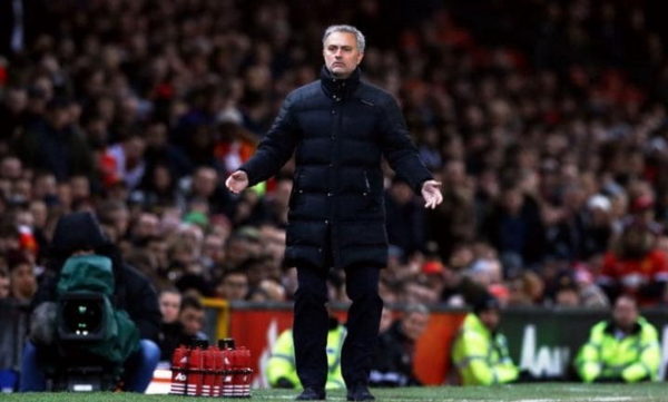 Sau chiến thắng Mourinho tỏ ra quan tâm… Chelsea